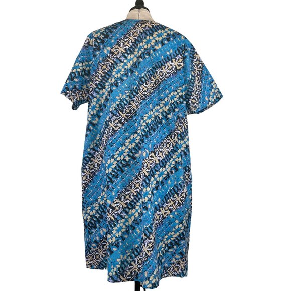 POCKETS! PLUS SIZE 2X CW Classics Blue White Black Batik Short Sleeve MuuMuu - Picture 3 of 6